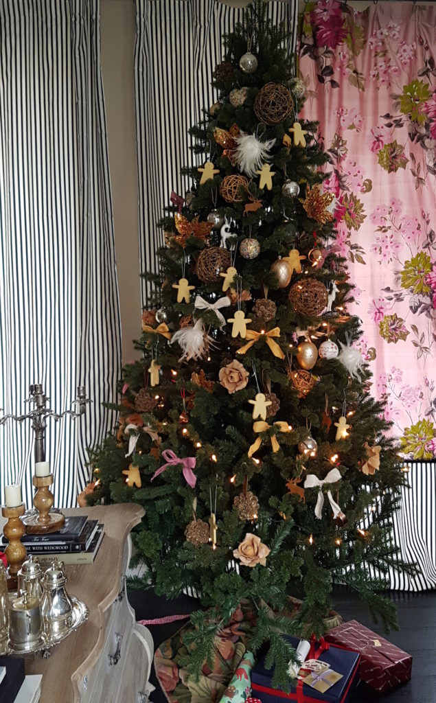 Albero Di Natale Elegante E Raffinato.Ecco La Nostra Gallery Di Natale Csaba Dalla Zorza