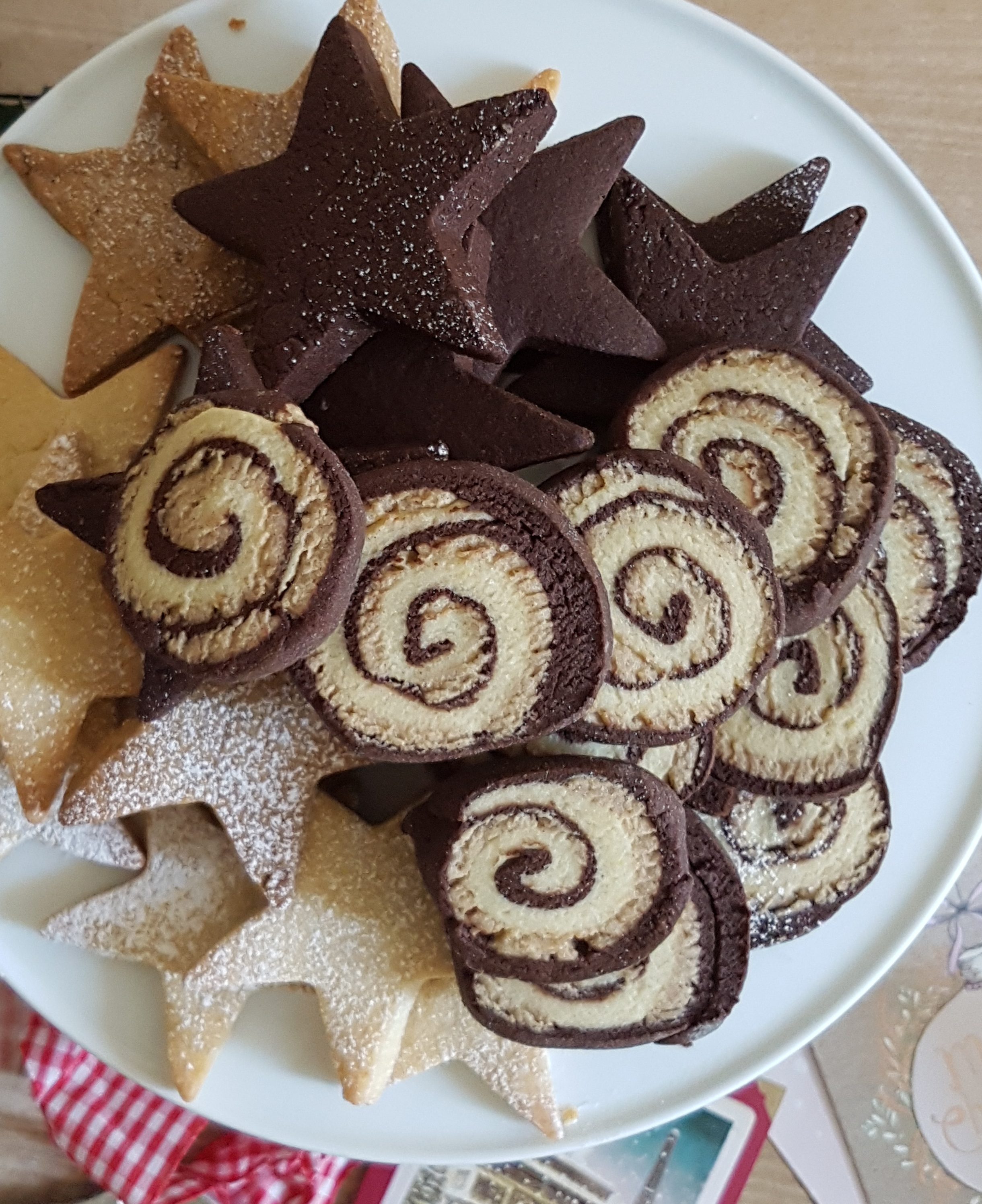 Come Confezionare Biscotti Di Natale Da Regalare.I Biscotti Hygge E L Albero Di Natale Csaba Dalla Zorza